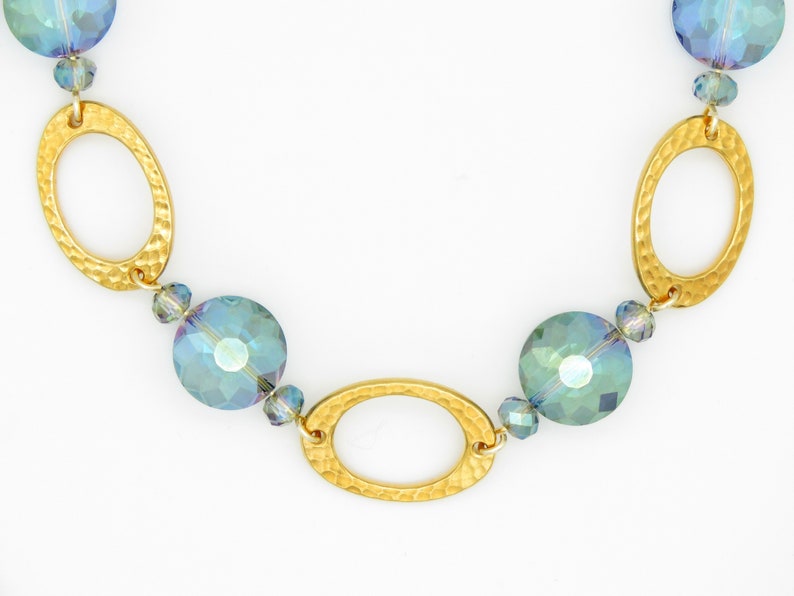 Blue faceted glass /& gold oval link beaded necklace