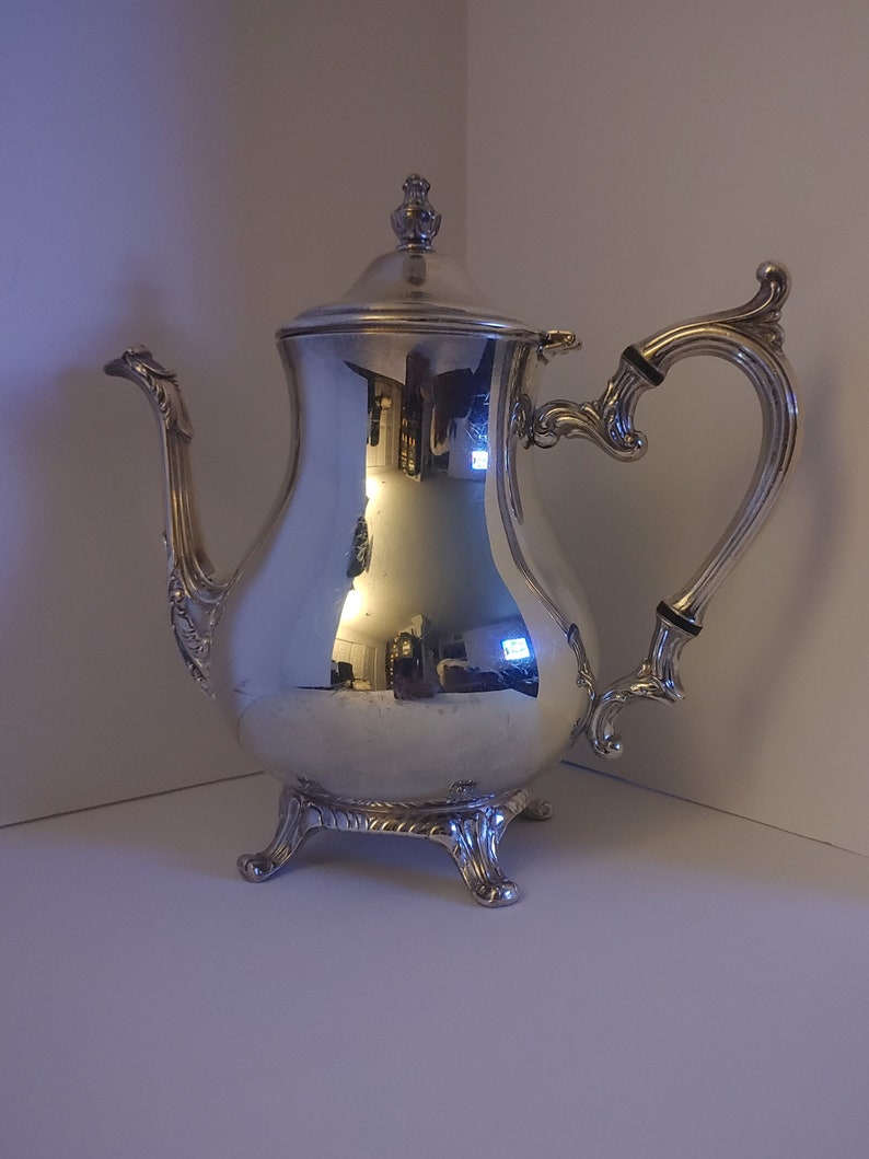 WM Rogers Silverplated Footed Teapot or Coffee Pot With Lid Series