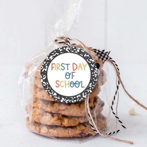 Back to School 2&quot; Circle Tag, Printable Cookie Tag, Welcome Back Treat Bag Tag, 1st Day of School Favor Tags, Gift Tag Instant Download