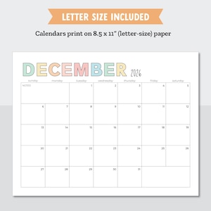 K&ouml;nnte beinhalten: Ein Dezember 2026 Kalender, gedruckt auf Papier im A4-Format (21,6 x 27,9 cm). Das Wort &bdquo;DEZEMBER&ldquo; ist in Pastellfarben gehalten. Das Kalendarium ist einfach mit Wochentagen oben und Daten in den Feldern.