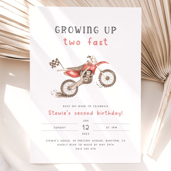 Deux modèles d'invitations d'anniversaire pour motos tout-terrain rapides. Faire-part pour 2e anniversaire de motocross, faire-part d'anniversaire modifiable pour garçon D2