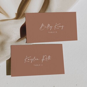 Plantillas de tarjetas de lugar de boda rústicas Tarjetas de lugar editables Tarjetas de nombre de mesa de boda imprimibles Tarjetas de lugar minimalistas de boda personalizadas - Rosie