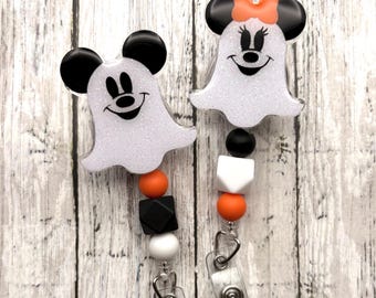 Carrete de insignias de Mickey y Minnie Fantasma: Pinza de cocodrilo de Halloween