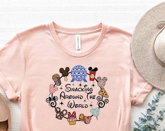 Camiseta Snacking Around The World, objetivos de merienda, traje de mamá, camisa navideña, camisas a juego de Disney, camisa de Disney para la familia, camisas de Disney