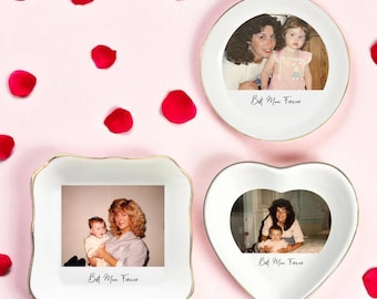 Custom Photo Trinket Tray For Mom, Custom Ring Dish with Picture, Mom Ring Dish, Mothers Day Gift for Mom Grandma, Mothers Photo Gift
