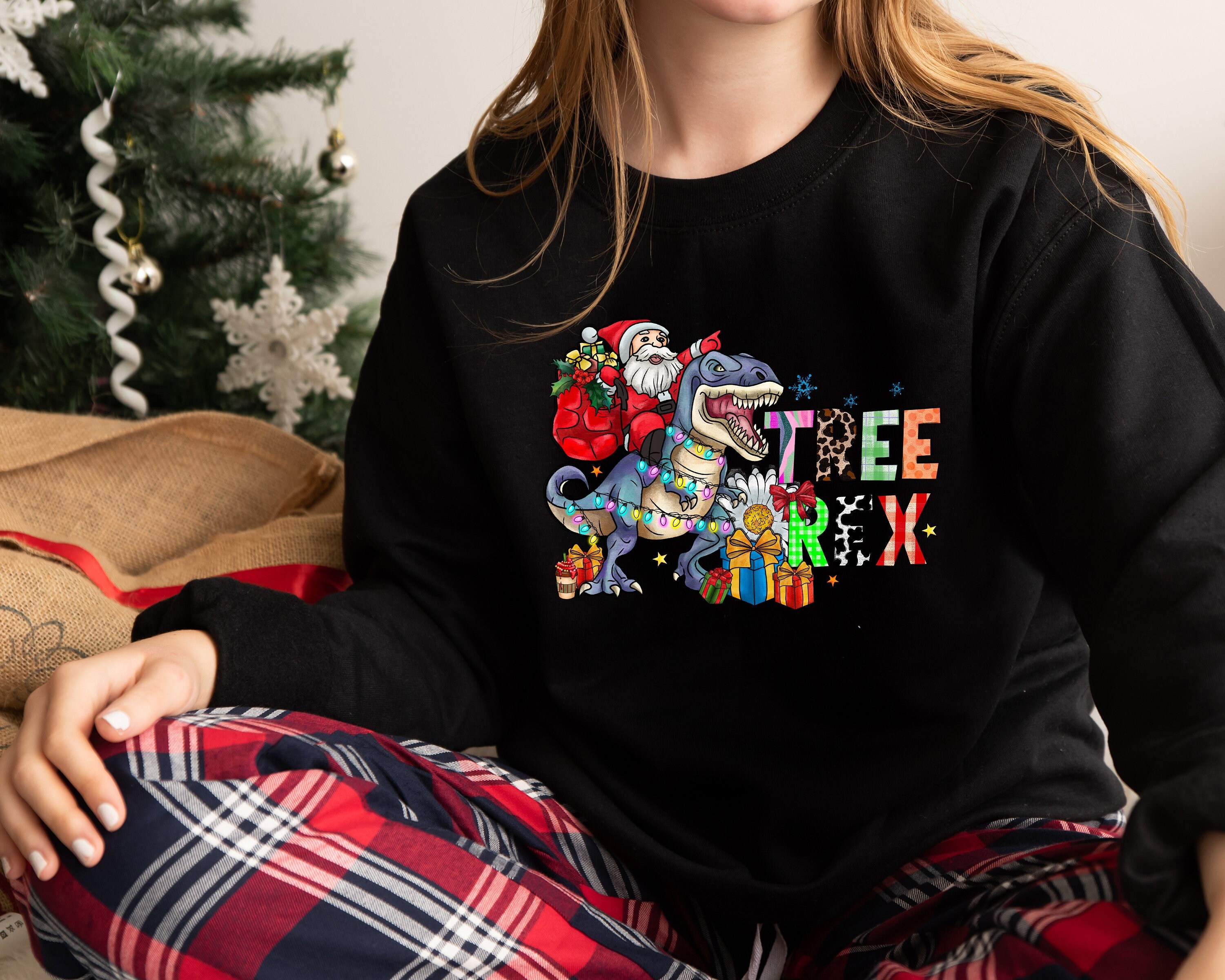 Discover Tree Rex Christmas Santa T-shirt, Christmas Dinosaur Sweat, Santa's Dinosaur Sleigh Ride Te, Dinosaur Sleigh Shirt, Santa's Dinosaur Sweater