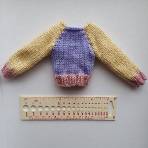 Hand knitted sweater/jumper for 17 inch tall/ Frightfully tall Monster high and Ever after high dolls in pastel pink, lavender and cream