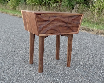 The Marie End Table