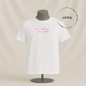 uniseks T-shirt love island | Love Island-T-shirt | mag ik je vragen voor een praatje | liefdeseiland | trek voor een praatje