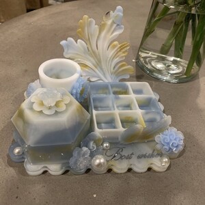 Resin art, Handmade resin table decoration, Cosmetic organizer, Jewelry organizer, Gifts, Christmas gifts