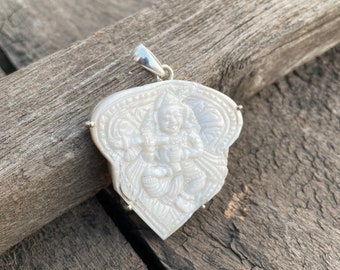 Natural White Mother of Pearl Krishna Pendant Shell Pearl Handmade 925 Silver Pendant