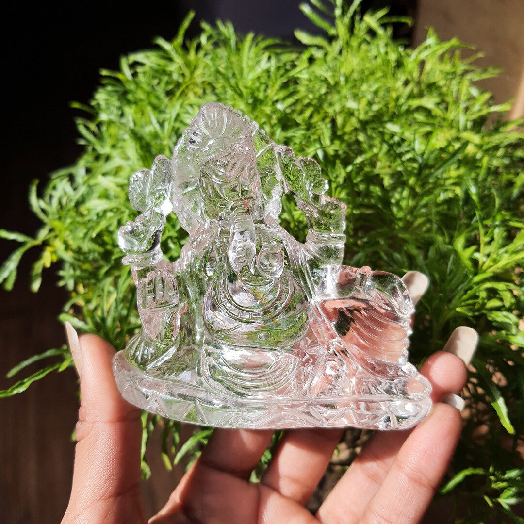 Crystal Ganesha White Natural Sphatik Carved Ganesha Statue for