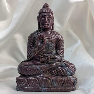 Idole du Seigneur Bouddha - Statue en rubis et zoisite pour la méditation et la décoration intérieure