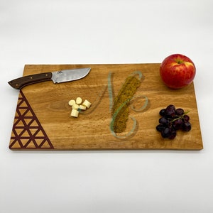 Handcrafted Artisan Bird&#39;s Eye Maple Charcuterie Board