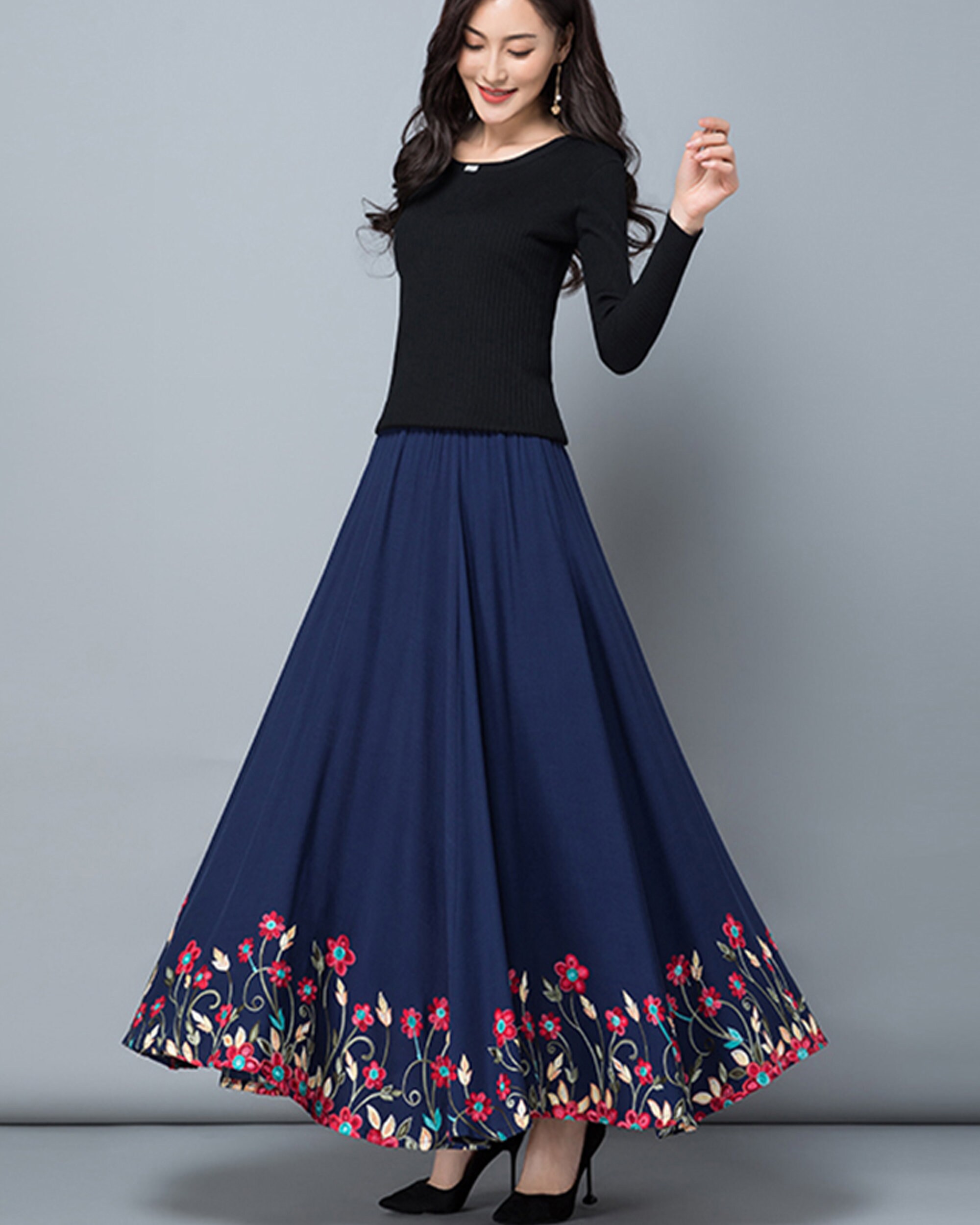 Flared 2025 embroidered skirt