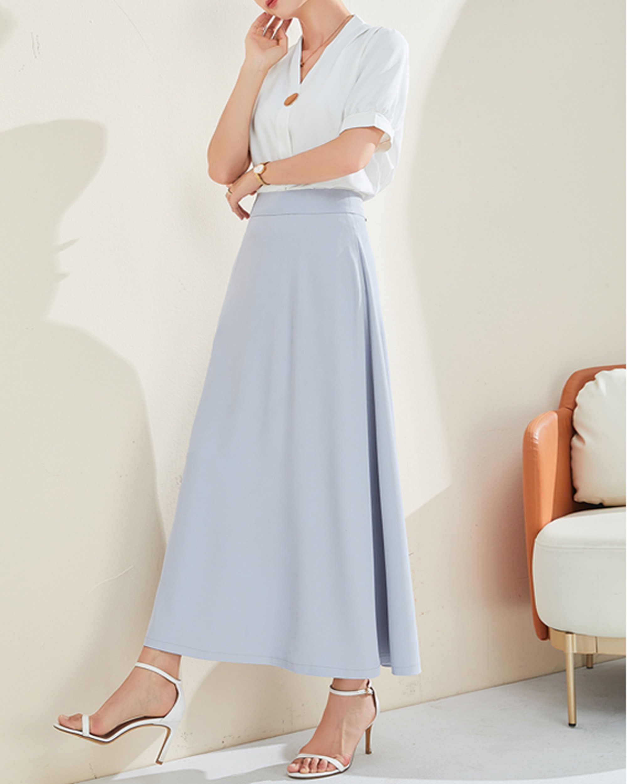 【I AM MARI】Miato brushed H-line midi skirt Harloe Pleated Midi Skirt | Black – M. Lorincz