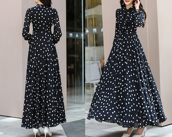 Vestido largo de gasa con lunares: manga larga, corte A