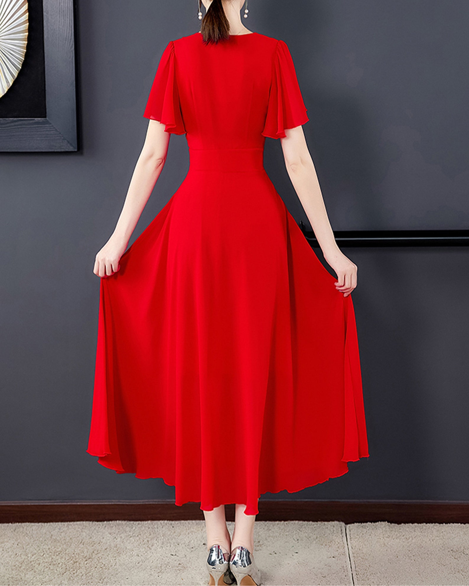Short dress with V-neck main image 1