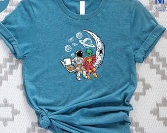 Spaceman Shirt, Alien T-Shirt, Astronaut T-Shirt, Pizza Shirt, Outer Space Shirt, Astronomy Shirts, Cosmonaut Shirt, Pizza Lover Shirt