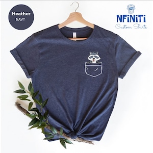 Racoon Lover Shirt, Pocket Shirt Cute Racoon Shirt, Racoon Pocket Shirt, Minimal Shirt, Racoon Shirt, Funny Animal Shirt, Gift Shirt 画像 4