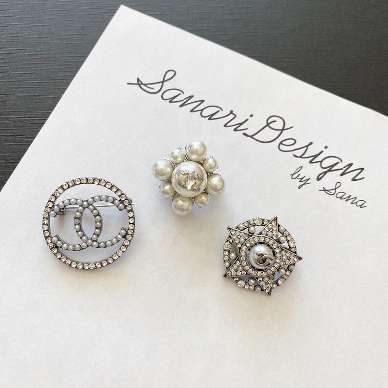 Unique Acc\u00e9nt Brooch