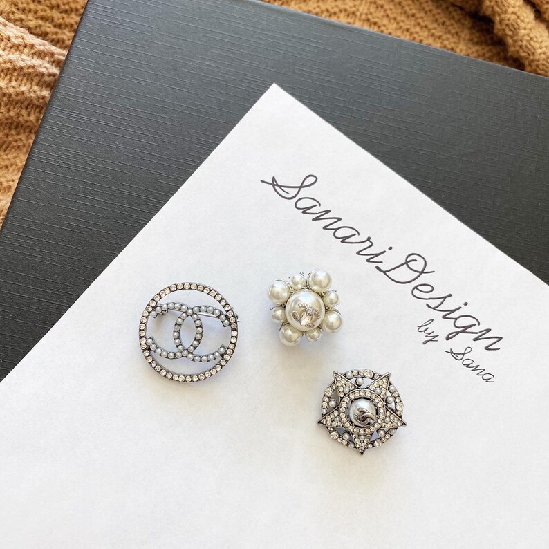 Unique Acc\u00e9nt Brooch