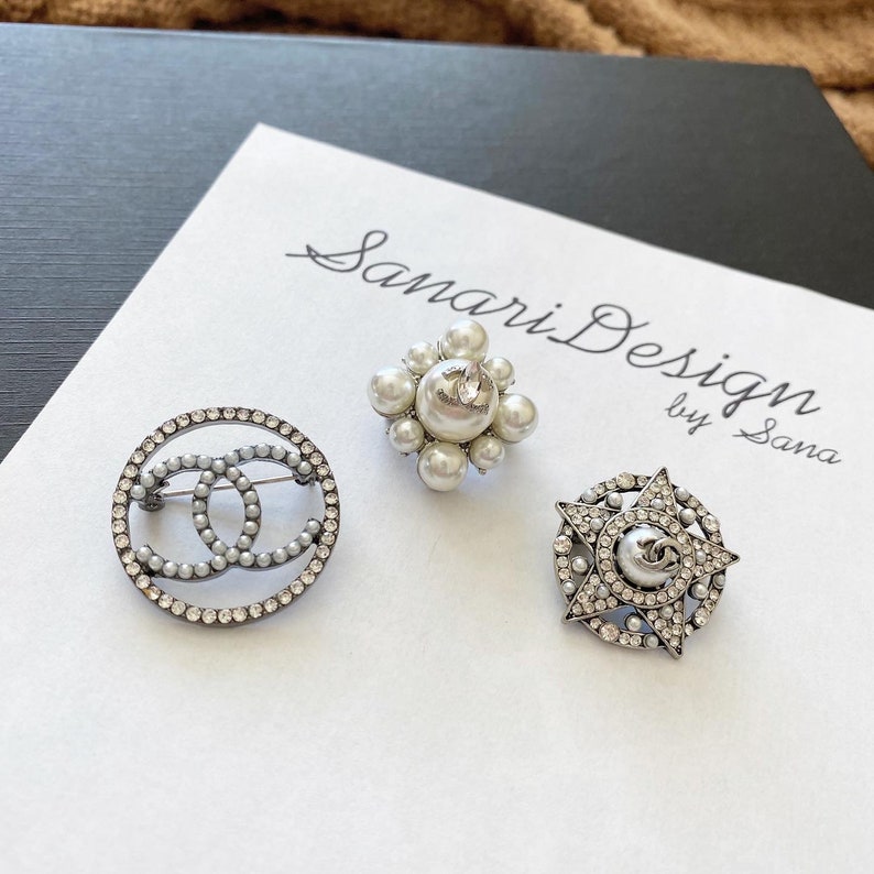 Unique Acc\u00e9nt Brooch