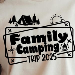Viaje de campamento familiar 2025 Svg, Vacaciones familiares Svg, Fogata familiar Svg, Vacaciones de campamento divertidas Svg eps png Cricut archivo de corte descarga digital