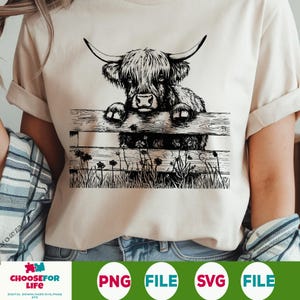 Highland Cow Peeking Files SVG & PNG, Cute Highland Cow Clipart, Cow Silhouette, Farm Animal Design, Digital Download Sublimation