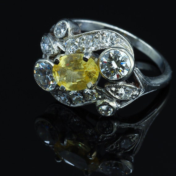 Vintage Yellow Sapphire and Diamond Ring, 2.9 car… - image 2