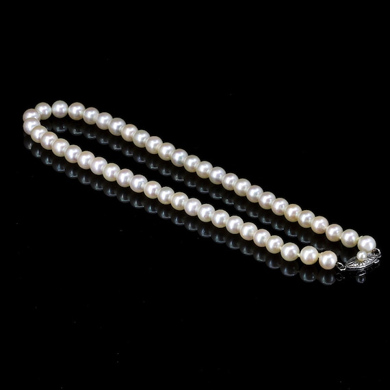 Vintage Pearl Choker