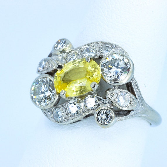 Vintage Yellow Sapphire and Diamond Ring, 2.9 car… - image 4