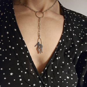 Luchtfoto hoepelketting, cadeau voor luchtfotografen, luchtdanssieraden voor artiesten, unieke roestvrijstalen hanger voor luchtdansers