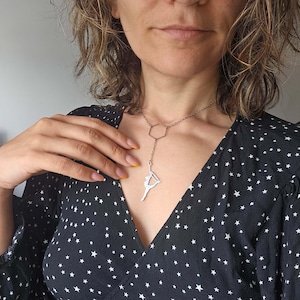 Luchtfoto hoepelketting, cadeau voor luchtfotografen, luchtdanssieraden voor artiesten, unieke roestvrijstalen hanger voor luchtdansers