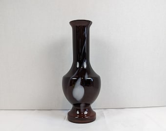 Beautiful Maroon/White Cased Glass Vase