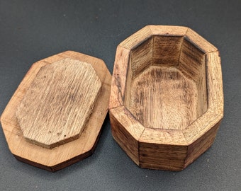 木彫りの蓋付き八角形小物入れ - Etsy 日本