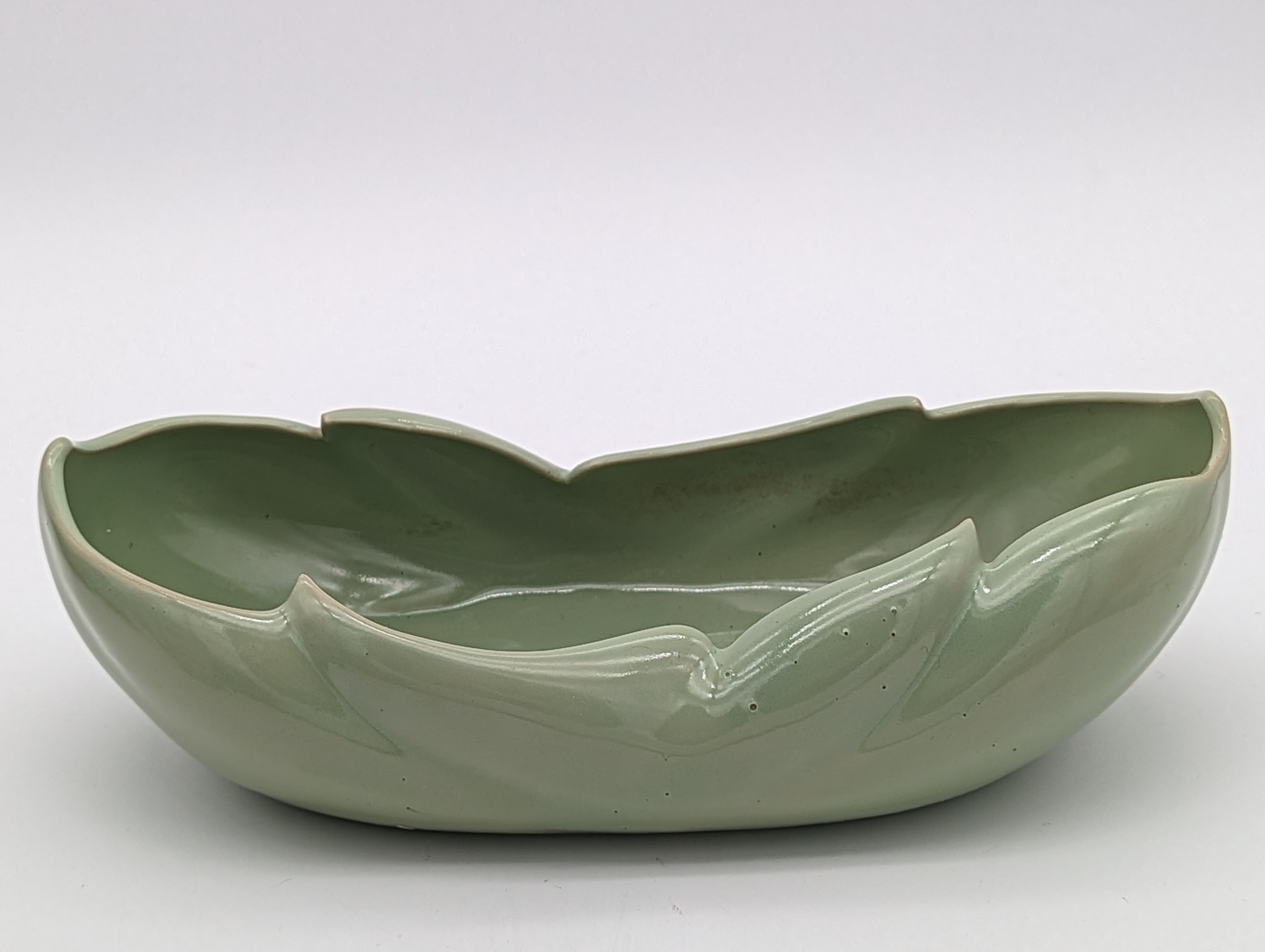 グリーンポット Vintage Green Leaf Shaped Planter 805 on Bottom - Etsy