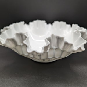 Vintage Fenton Old Virginia Milk Glass Thumbprints Ruffled Crimped Large Bowl