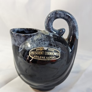 Vaso Ivy Dryden of Kansas 4” con adesivo, casa d’infanzia di Dwight Eisenhower