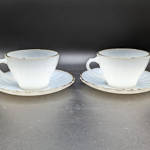 4 Piece Vintage Anchor Hocking Swirl Milk Glass Coffee Cups & Saucers with Gold Rim