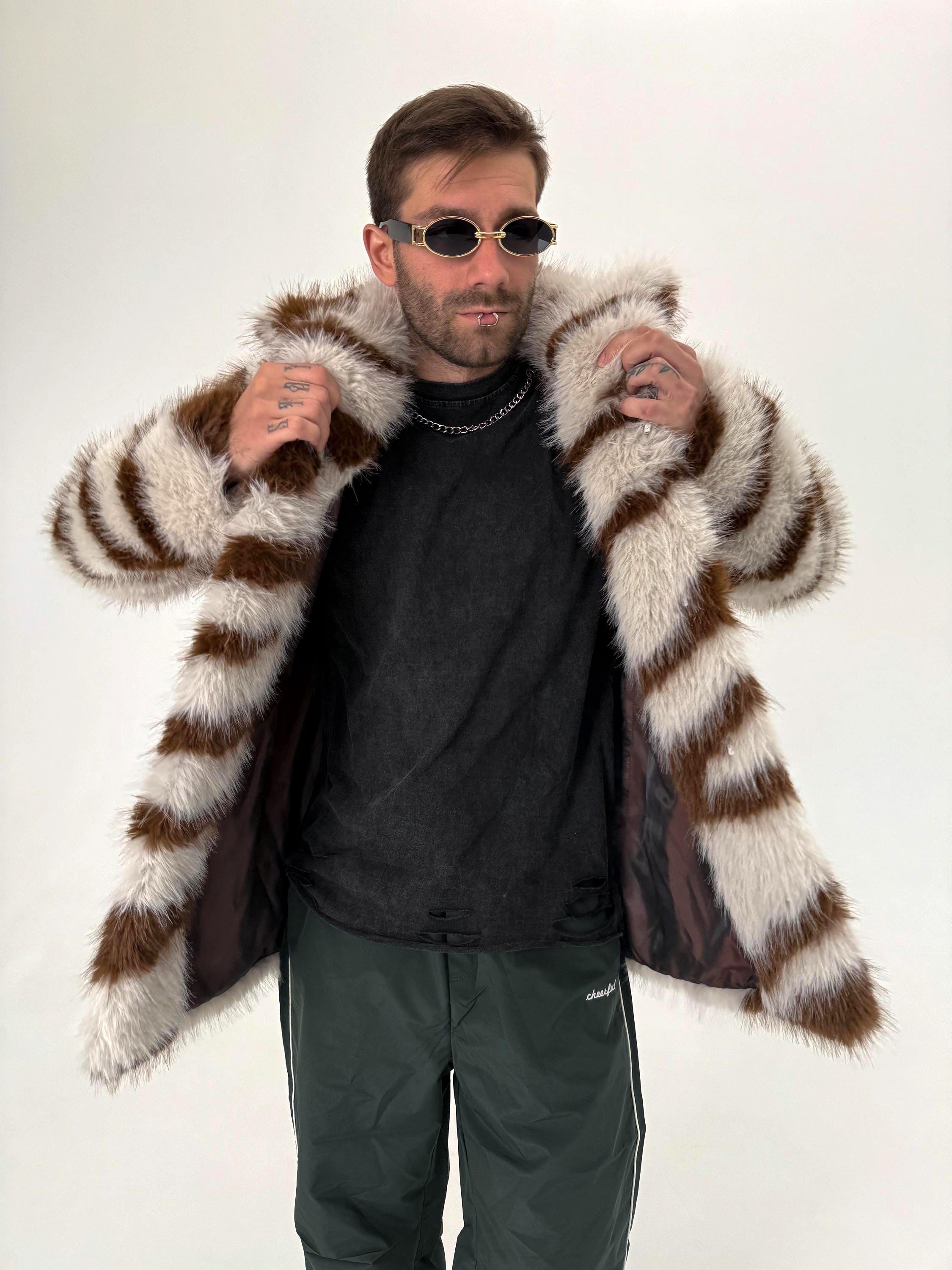 ストライプミークレイジーフェイクファーフェスティバルジャケット