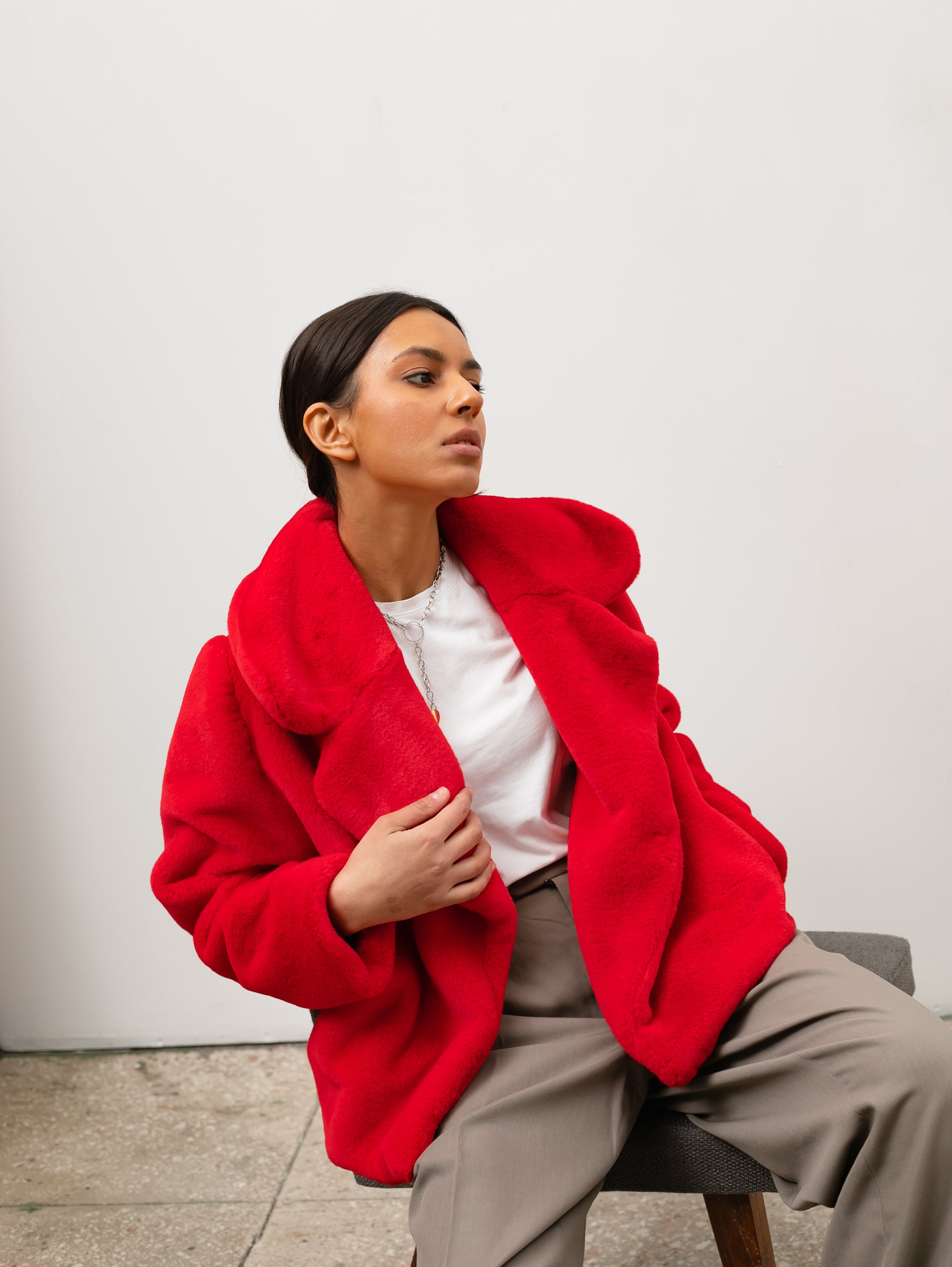 Red fur cropped jacket discount