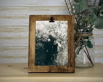 Rustic Clipboard Frame for a 5x7 Picture Frame with Rustic Clip Wood Photo Frame Farmhouse Clipboard Frame for 5x7 Photo Frame as a Gift