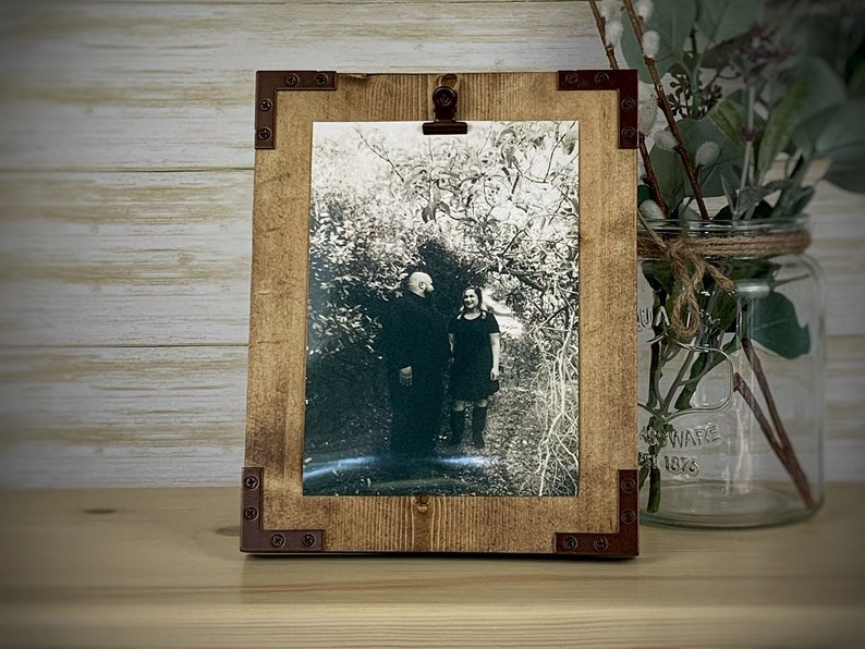 Rustic Clipboard Frame for a 5x7 Picture Frame with Rustic Clip Wood Photo Frame Farmhouse Clipboard Frame for 5x7 Photo Frame as a Gift image 1