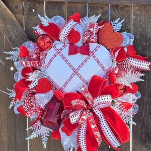 Valentine Day Wreath, Valentine Wreath, Heart Wreath Attachment, Love Day, Heart Wreath, Red and White Heart Wreath, Valentines Day Decor