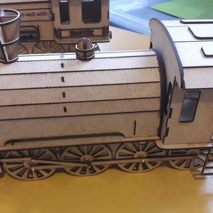 WINE BOX - TRAIN (Lasercut template)