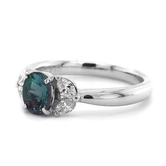 Alexandrite hot sale platinum ring