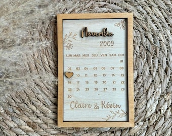 Cadre calendrier avec date anniversaire et prénom à personnaliser. Cadeau idéal pour la Saint-Valentin, idéal cadeau amoureux, idée couple