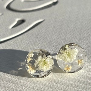 Baby Breath Stud earrings Queen Annes laces Stud Earring white Flowers Resin Earrings dried Gypsophila wedding earrings bridesmaids gifts