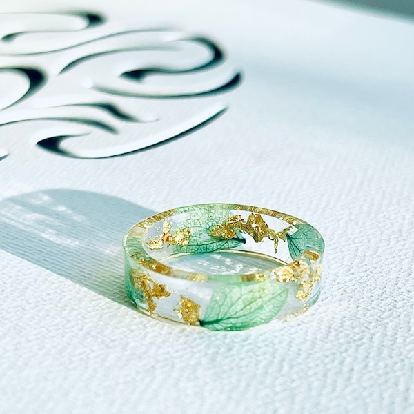 Green Flower Ring real flower resin ring handmade dried flower jewellery gift for her resin floral birthday handmade wedding minimalist chic